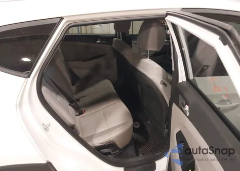 2021 Hyundai Tucson Value из США, поврежденный, VIN KM8J3CA41MU300963